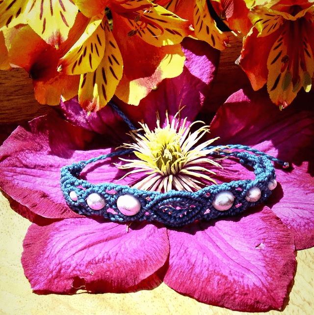 Bracelet &quot;Fleur de Lune&quot; Howlite